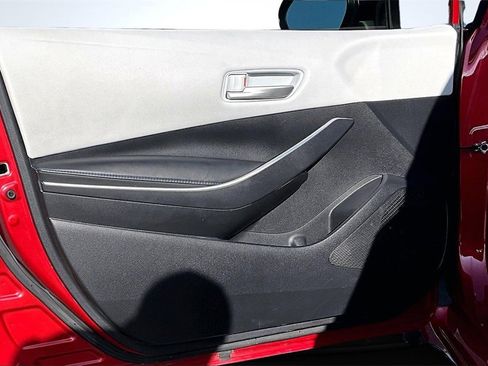 Used 2021 Toyota Corolla SE image 23