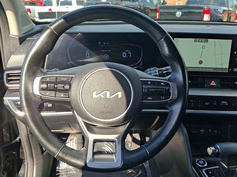 Used 2023 Kia Sportage EX image 21