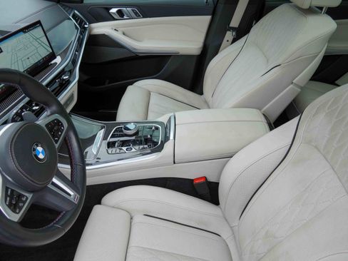 Certified 2024 BMW X5 M60i w/ Executive Package image 11