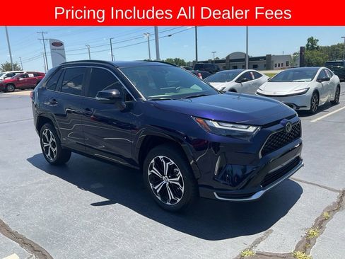 Used 2025 Toyota RAV4 XSE AWD/4WD image 24