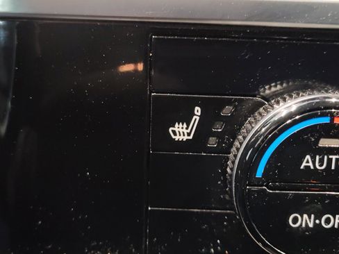 Used 2024 Nissan Pathfinder SL w/ SL Premium Package image 27