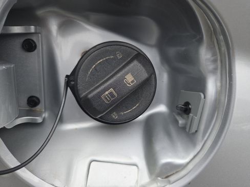 Used 2022 Hyundai Venue SEL w/ Cargo Package image 30