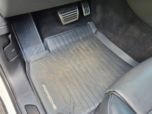 Certified 2023 Porsche Cayenne GTS AWD/4WD image 7