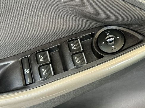 Used 2012 Ford Focus SEL FWD image 13