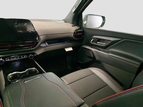 New 2024 Chevrolet Silverado EV RST AWD/4WD image 28