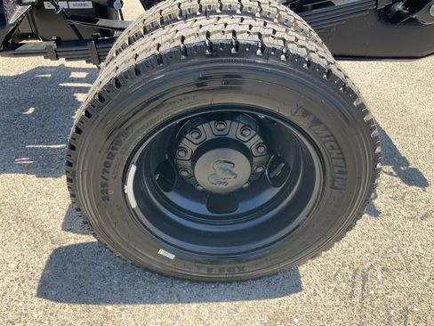 New 2025 RAM 5500 Tradesman AWD/4WD image 14