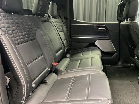 Used 2024 GMC Sierra EV Denali image 14