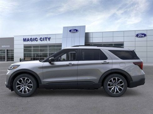 New 2026 Ford Explorer ST-Line image 3