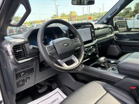 Used 2025 Ford F150 Lariat AWD/4WD image 18