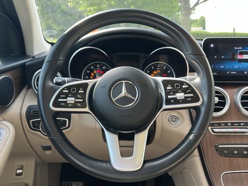 Used 2021 Mercedes-Benz GLC 300 4MATIC image 18