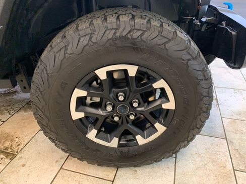 Used 2024 Jeep Wrangler Unlimited Rubicon 4xe w/ Convenience Group AWD/4WD image 8