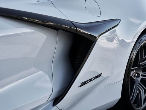 Used 2023 Chevrolet Corvette Z06 w/ Engine Appearance Package RWD image 9