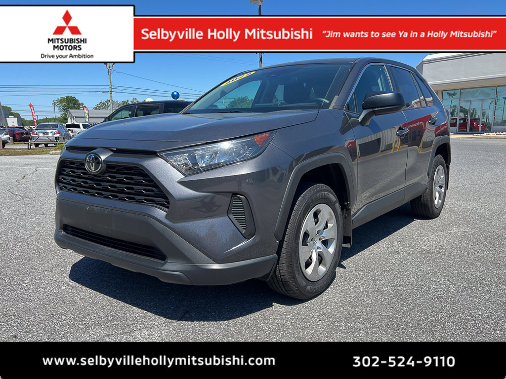 Used 2022 Toyota RAV4 LE AWD/4WD image 1
