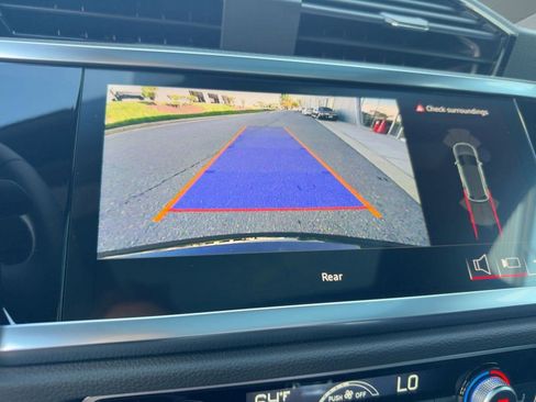 New 2025 Audi Q3 2.0T Premium image 25