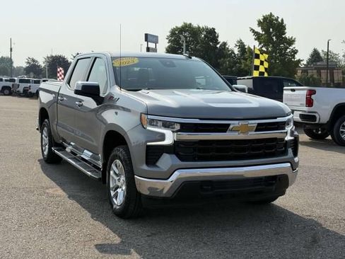 Used 2023 Chevrolet Silverado 1500 LT AWD/4WD image 4