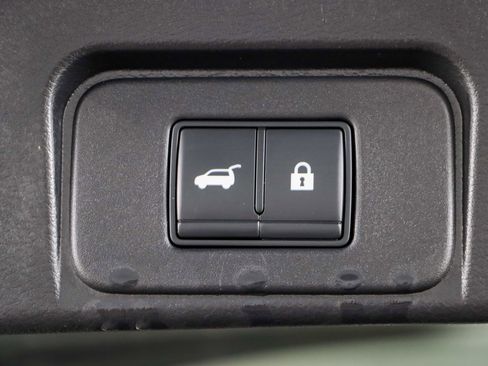 Used 2022 Nissan Rogue SL FWD image 30