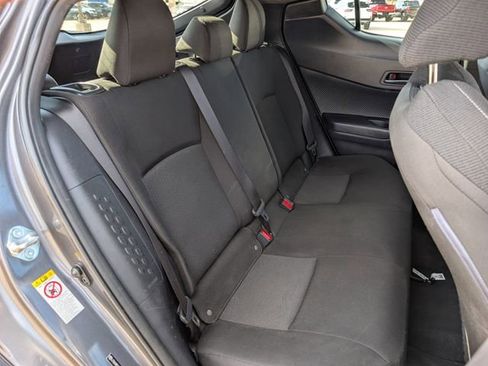 Used 2019 Toyota C-HR XLE image 26