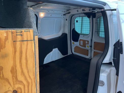 Used 2019 Ford Transit Connect XL FWD image 19