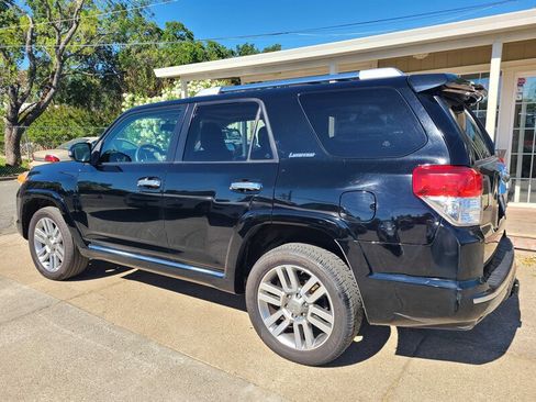 Used 2011 Toyota 4Runner Limited image 4