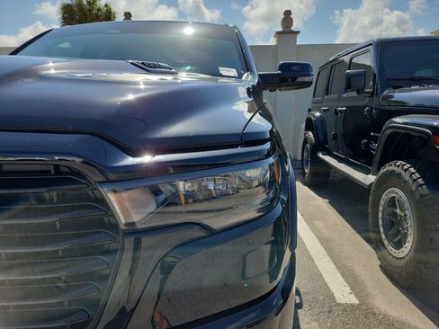 Used 2025 RAM 1500 Laramie w/ Night Edition AWD/4WD image 4