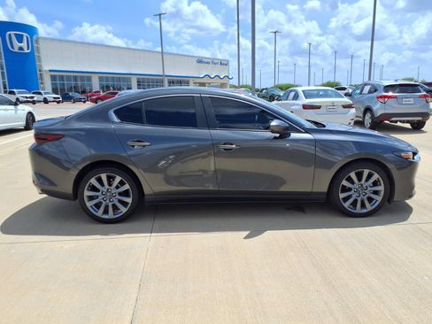 Used 2025 MAZDA MAZDA3 s FWD image 8