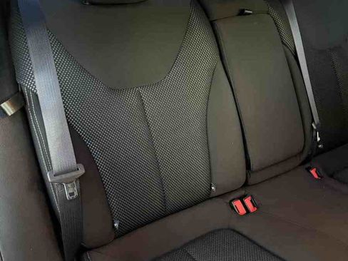 Used 2015 Dodge Dart SXT image 17