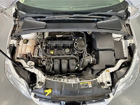 Used 2014 Ford Focus Titanium FWD image 42