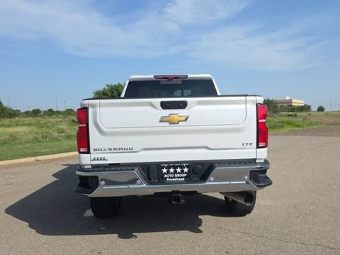 Used 2024 Chevrolet Silverado 2500 LTZ w/ LTZ Plus Package AWD/4WD image 7