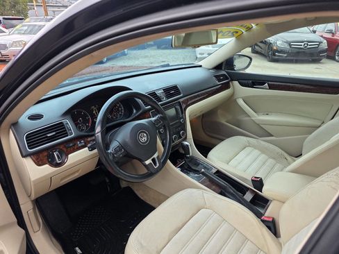 Used 2012 Volkswagen Passat TDI SEL Premium image 9