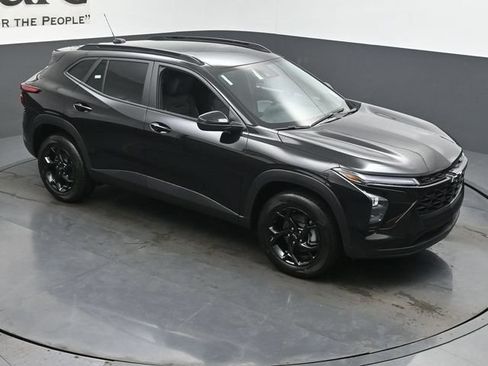 New 2026 Chevrolet Trax LT w/ Driver Confidence Package FWD image 26