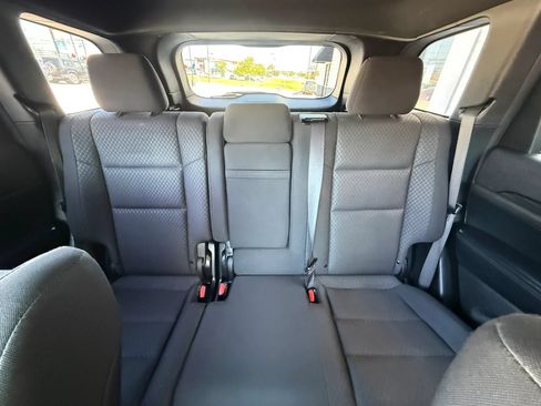 Used 2019 Jeep Grand Cherokee Laredo AWD/4WD image 38