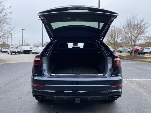 Used 2025 Audi Q8 Premium Plus image 11