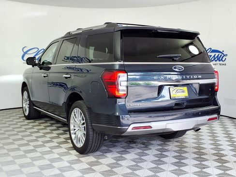 Used 2024 Ford Expedition Limited RWD image 2