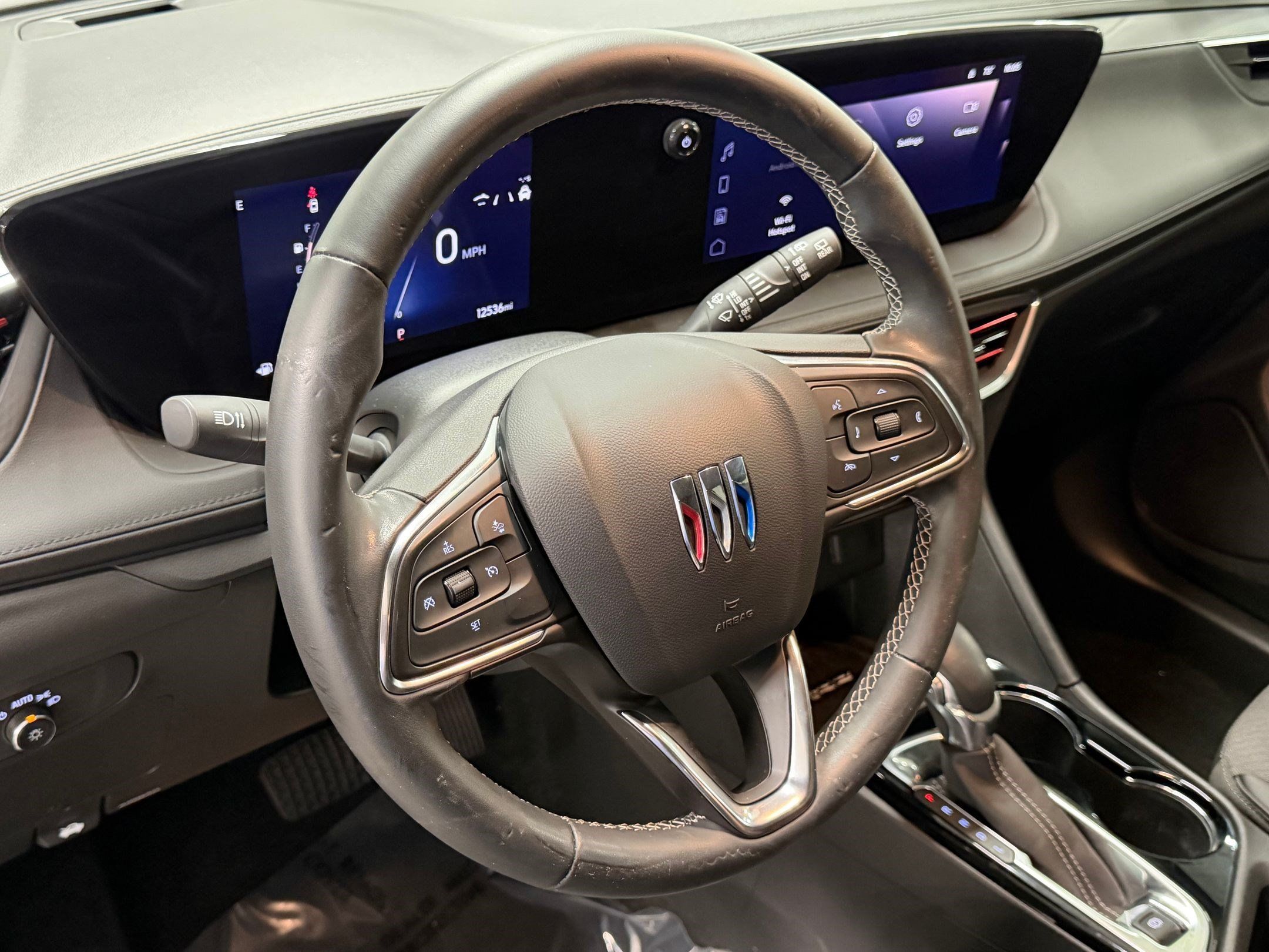 Used 2024 Buick Encore GX Preferred w/ Advanced Technology Package FWD image 4