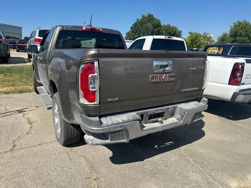 Used 2016 GMC Canyon SLE RWD image 4