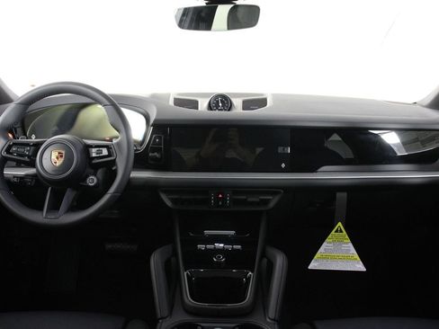 New 2026 Porsche Cayenne image 11