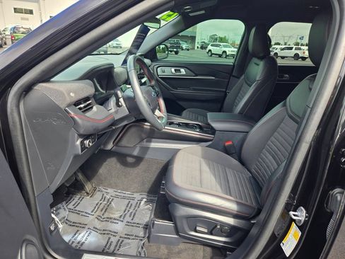 Certified 2025 Ford Explorer ST-Line w/ ST-Line Street Pack AWD/4WD image 24