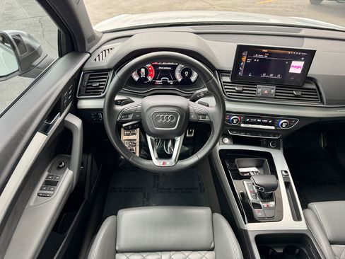 Used 2021 Audi SQ5 Premium Plus w/ Premium Plus Package image 6