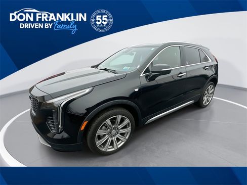 Used 2023 Cadillac XT4 Premium Luxury image 1