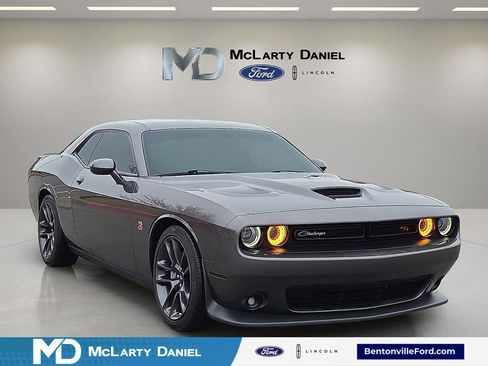 Used 2021 Dodge Challenger R/T Scat Pack image 1