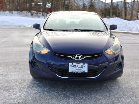 Used 2011 Hyundai Elantra GLS image 2