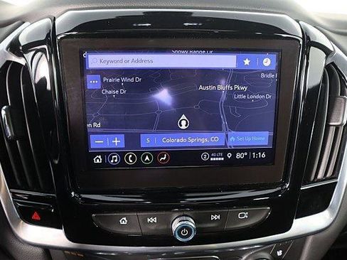 Used 2022 Chevrolet Traverse Premier image 33