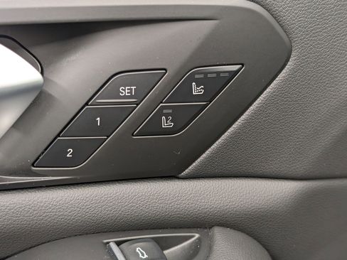 Used 2022 BMW X5 xDrive45e w/ M Sport Package image 23