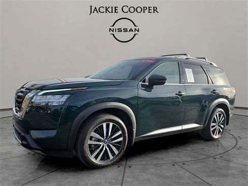 Certified 2024 Nissan Pathfinder Platinum w/ Cargo Package image 1