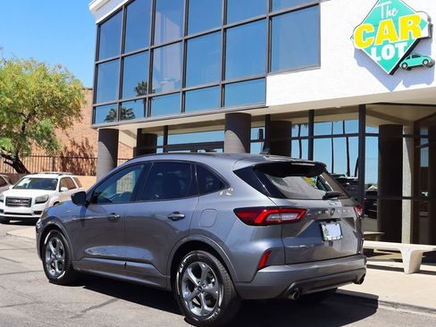 Used 2023 Ford Escape ST-Line image 9