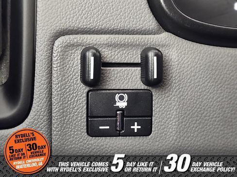 Used 2022 Chevrolet Colorado W/T w/ Custom Special Edition image 30