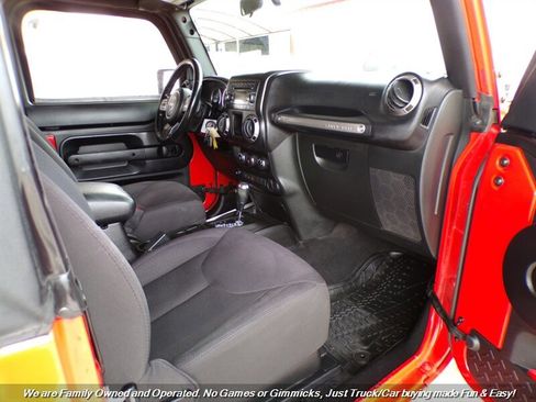 Used 2015 Jeep Wrangler Sport AWD/4WD image 21