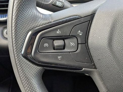 Used 2025 Chevrolet Trax LT image 26