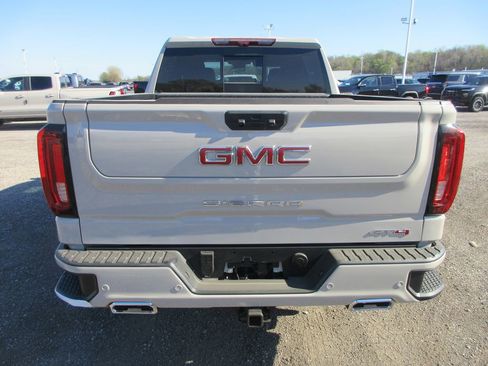 New 2026 GMC Sierra 1500 AT4 image 5