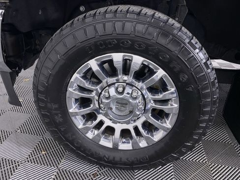 Used 2020 Ford F250 Lariat w/ Lariat Ultimate Package image 16